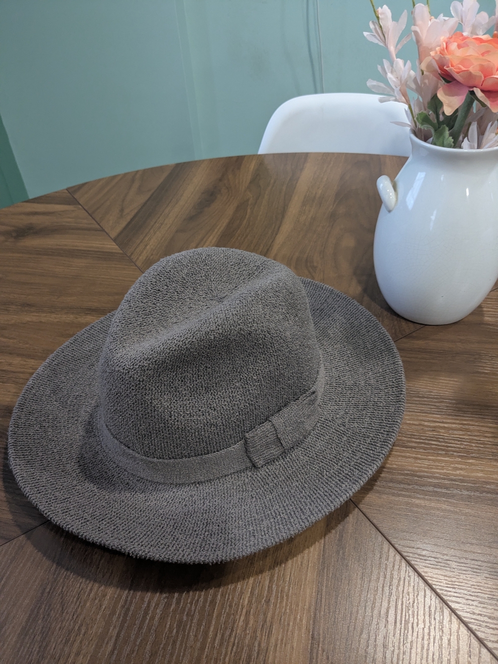Textured Knit Fedora Hat in Taupe